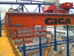 Mostové žeriavy GIGA s nosnosťou 125t a 165t pre elektráreň Počerady